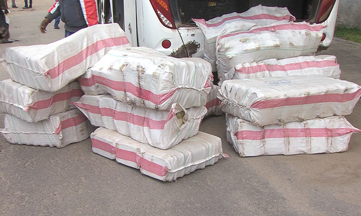 Moçambique: 700 quilos de metanfetaminas  apreendidas num autocarro com destino a Maputo