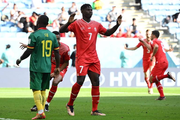 Futebol/Copa Do Mundo: A emoção de Breel Embolo ao marcar contra o país em que nasceu