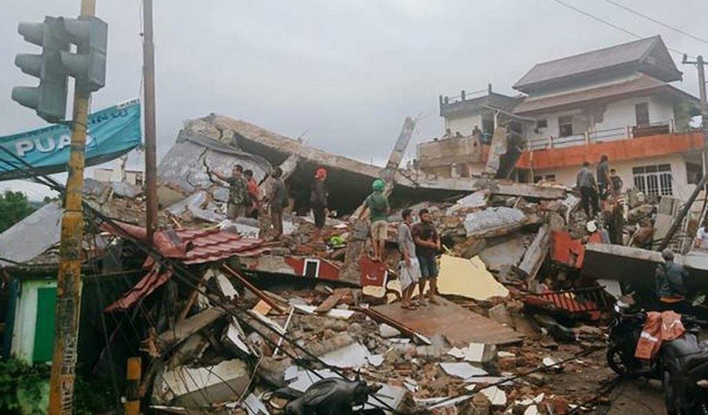 Ásia/Indonésia: um terramoto atinge a ilha de Java, pelo menos 46 mortos e centenas de feridos