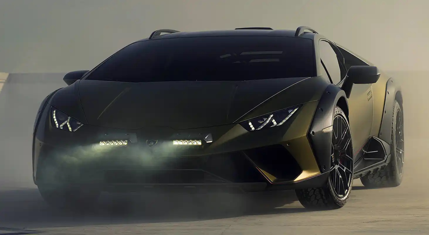 Auto/moto: Lamborghini revela o Huracán Sterrato, um supercarro construído para todo-o-terreno