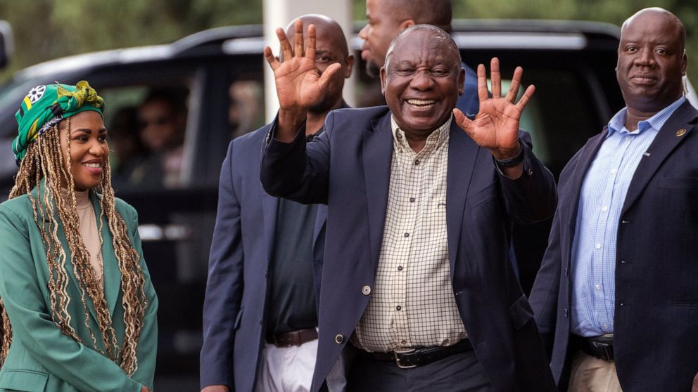 África do Sul: ANC ao resgate de Ramaphosa