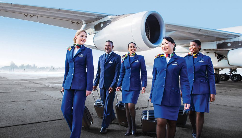 Assistentes de bordo forçadas a mostrar a sua roupa interior: a controversa sessão de recrutamento de uma companhia aérea