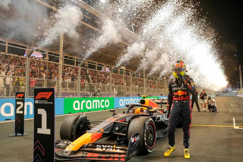 F1 2023: Pérez passeia e vence GP da Arábia Saudita
