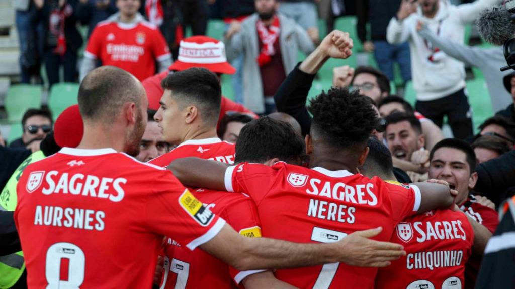 Futebol: Benfica vence o Rio Ave em Vila do Conde