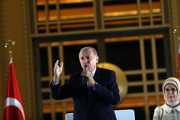 Turquia: Recep Tayyip Erdogan reeleito Presidente