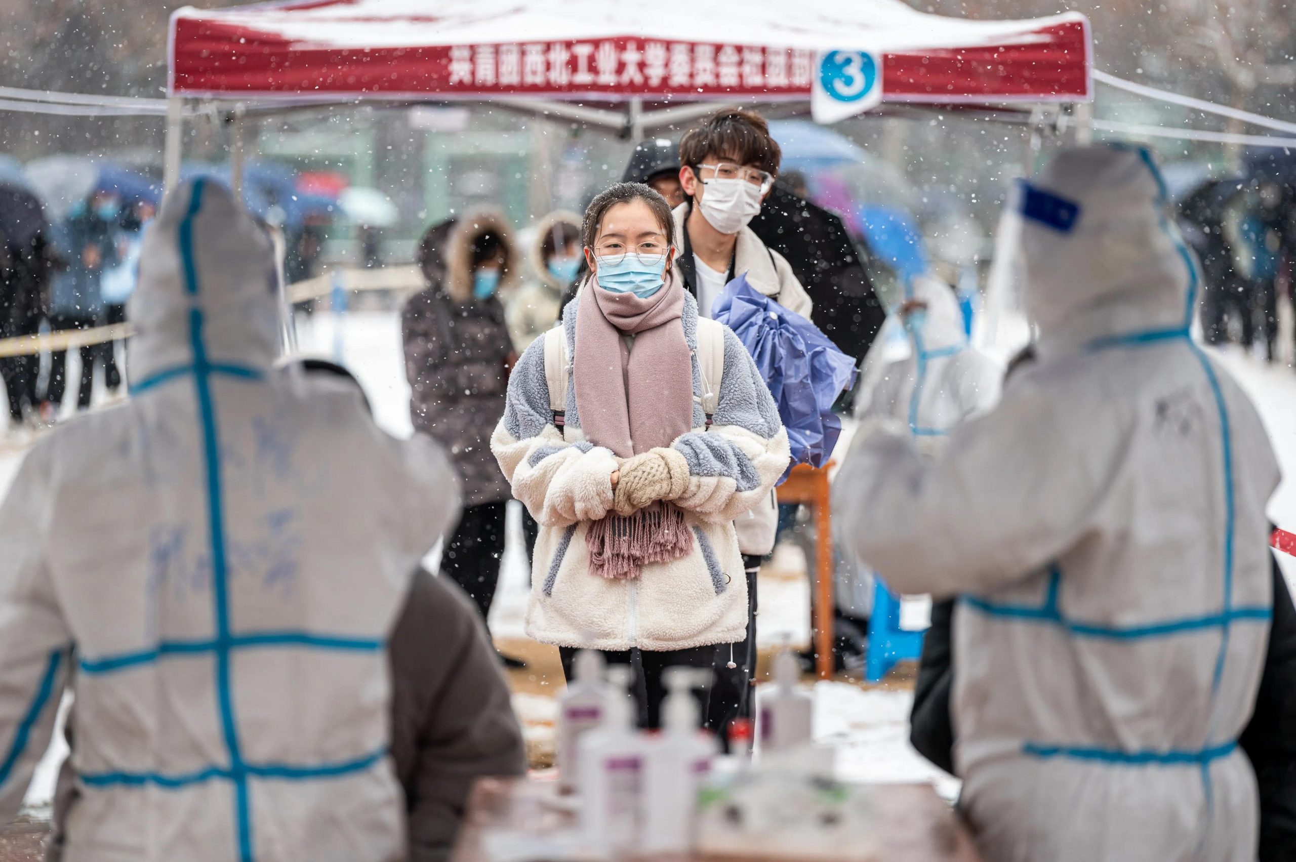 Saúde: China volta a alertar para nova vaga de casos da COVID-19