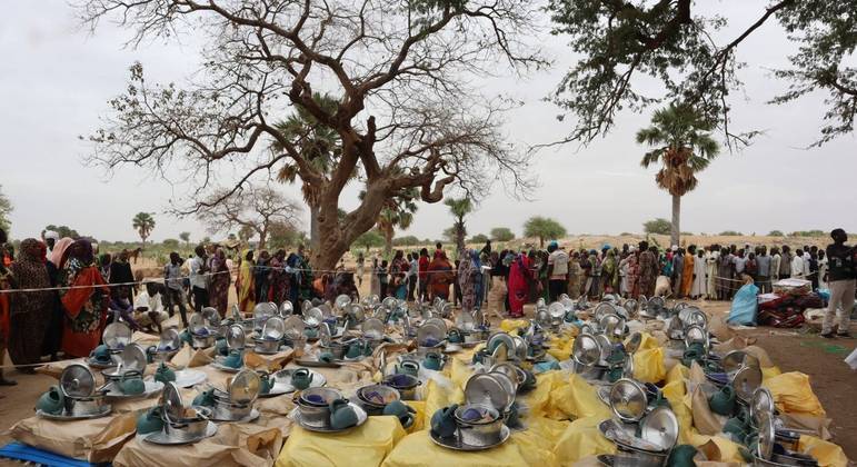 África/Sudão: Mais de 330.000 deslocados no Sudão e 100.000 fugiram para países vizinhos