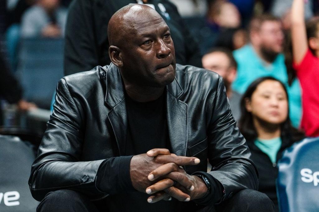 NBA: Michael Jordan vende os Charlotte Hornets por 3 mil milhões de dólares