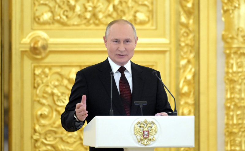 Fórum Económico e Humanitário: Putin vê África como um dos polos do mundo multipolar emergente