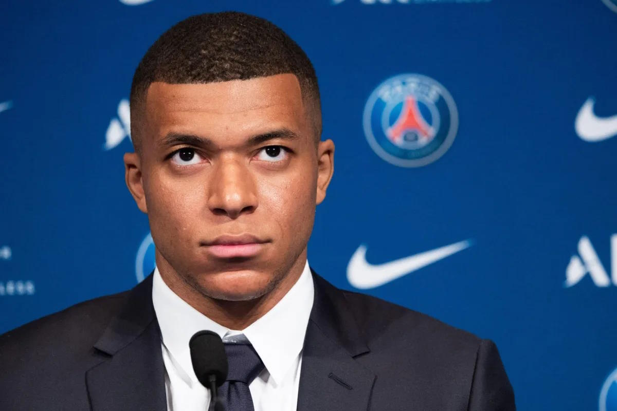 Futebol: O Que Faz de Kilian Mbappé um Alvo de Ódio? Uma Análise das Razões