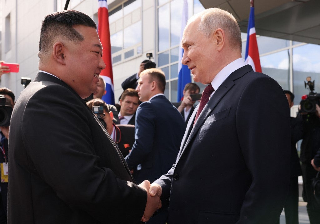 Kim Jong-un convida Vladimir Putin a visitar Pyongyang