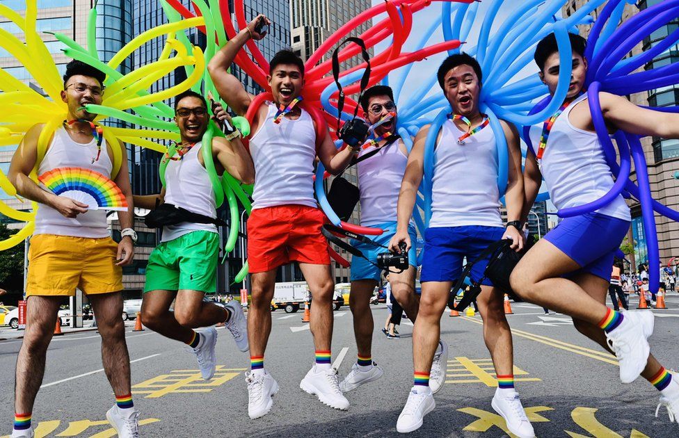 LGBT+/ Taiwan: A maior parada de orgulho gay da Ásia enche-se de orgulho mais uma vez