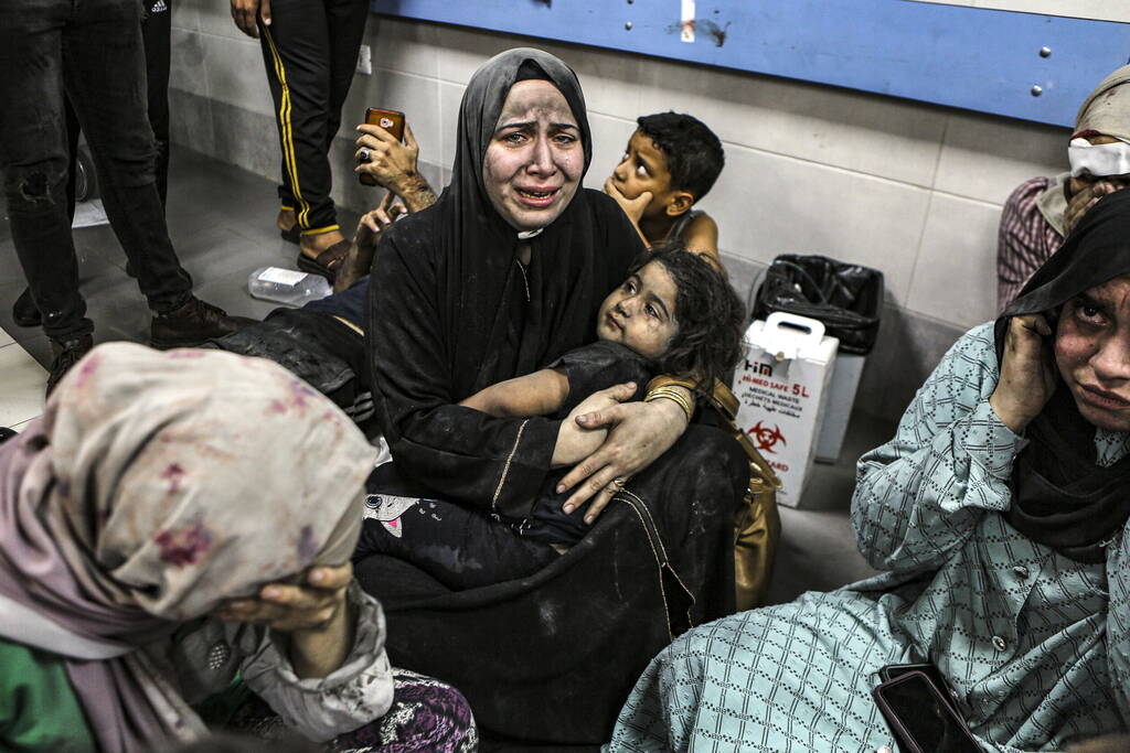 Guerra Israel-Hamas: pelo menos 200 mortos num hospital de Gaza, israelitas e palestinianos culpam-se mutuamente