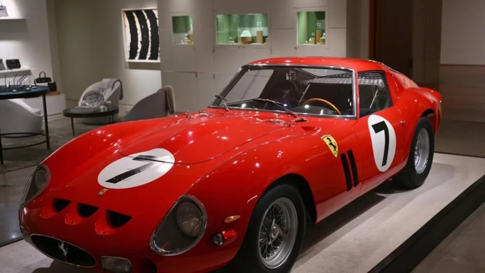 Leilão/Auto: Ferrari vendida por US$ 51,7 milhões, segundo carro mais caro do mundo
