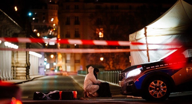 Europa/Atentados em Paris: factos essenciais sobre o ataque com faca