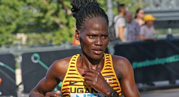 Desporto/Quénia: Atleta ugandesa entre a vida e a morte após queimaduras de “mais de 80%” nas mãos do seu parceiro
