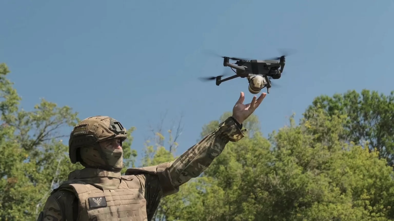 internacional/Europa: Ucrânia lança maciço ataque de drones contra a Rússia a dias das comemorações da Vitória