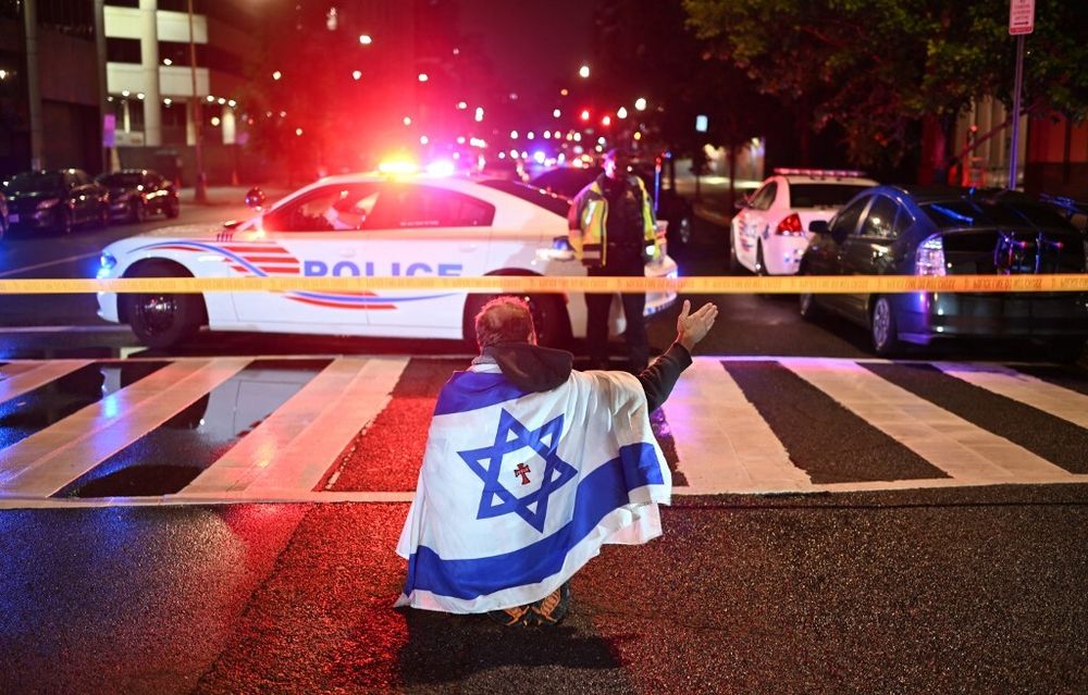 internacional/America: Dois funcionários da embaixada israelense são assassinados perto do Museu Judaico em Washington