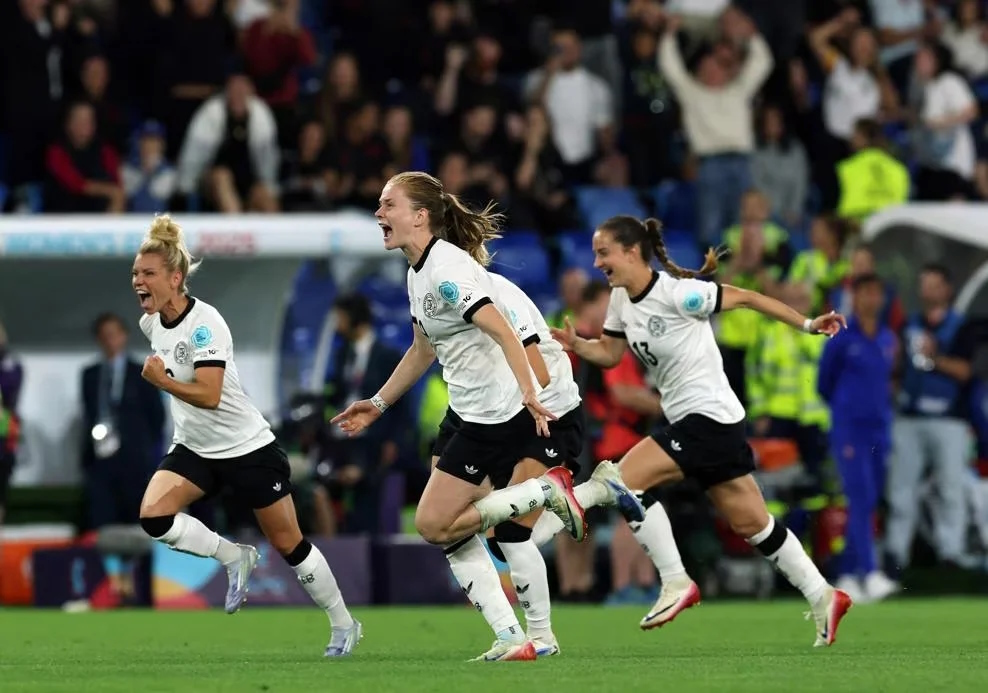 Desporto/Futebol: Alemanha renasce no Euro Feminino e sonha com mais um título histórico