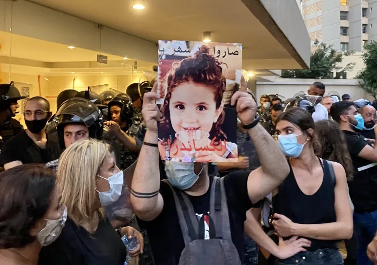 Internacional/Médio-Oriente: Cinco anos depois da explosão em Beirute, avanços tímidos e esperança renovada por justiça plena