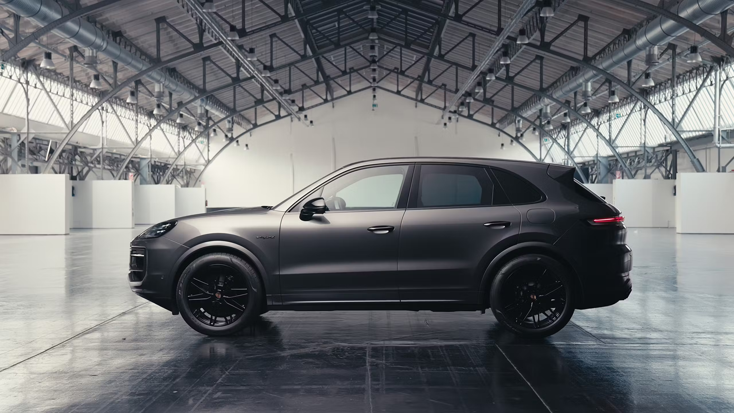 Auto/Moto: Porsche Cayenne Black Edition será comercializado na África do Sul e desperta interesse em Moçambique