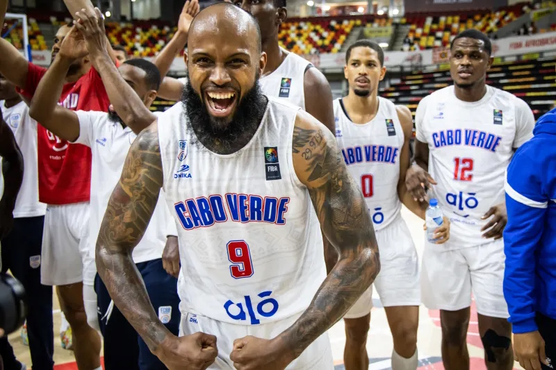 Desporto/Basquetebol: Cabo Verde domina Tunísia e garante vaga nos quartos-de-final do AfroBasket 2025