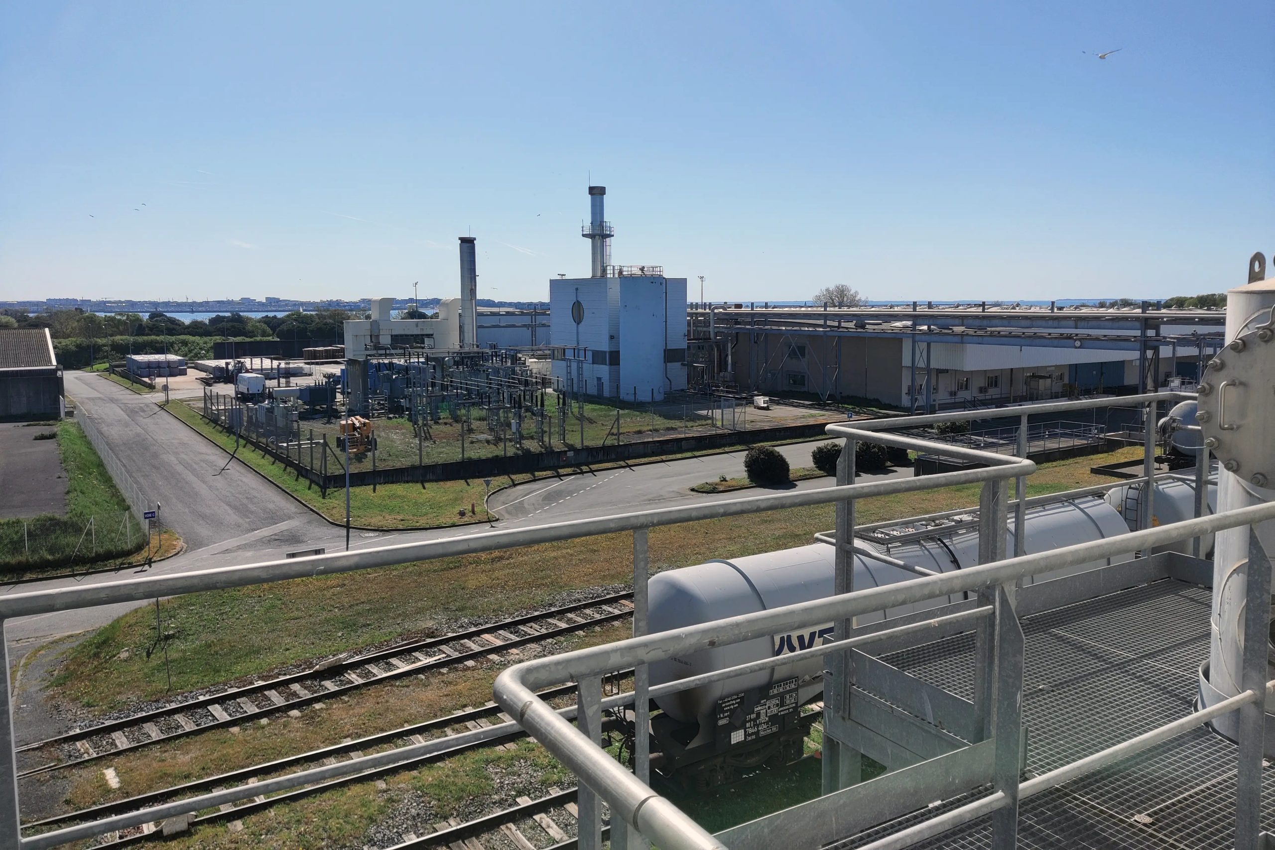 Internacional/Europa: Europa reforça autonomia na produção de terras raras com expansão de planta estratégica na França