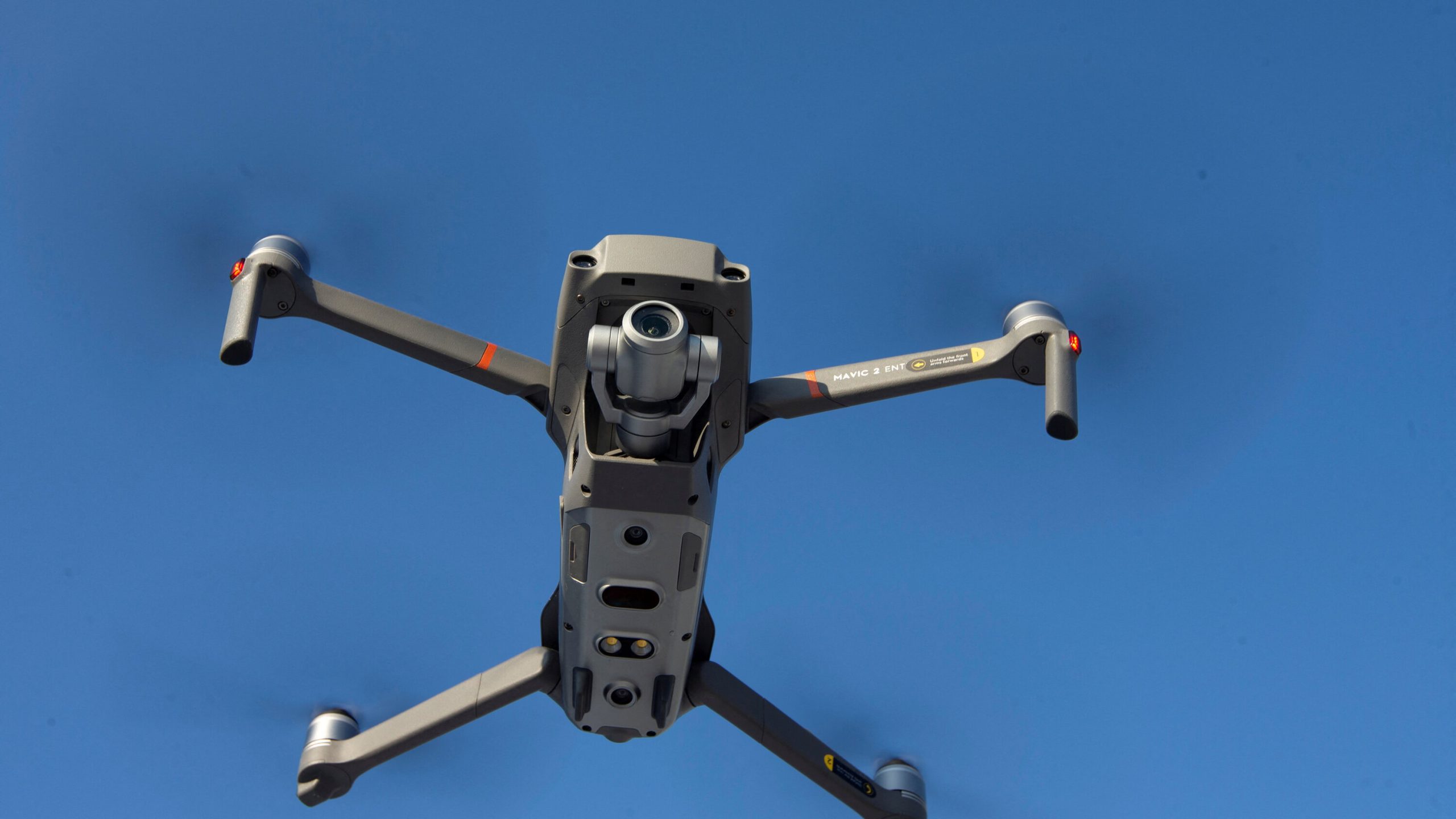 Internacional/América do Sul: Ataque de drones explosivos em Porto Príncipe mata crianças e levanta questões sobre responsabilidade estatal